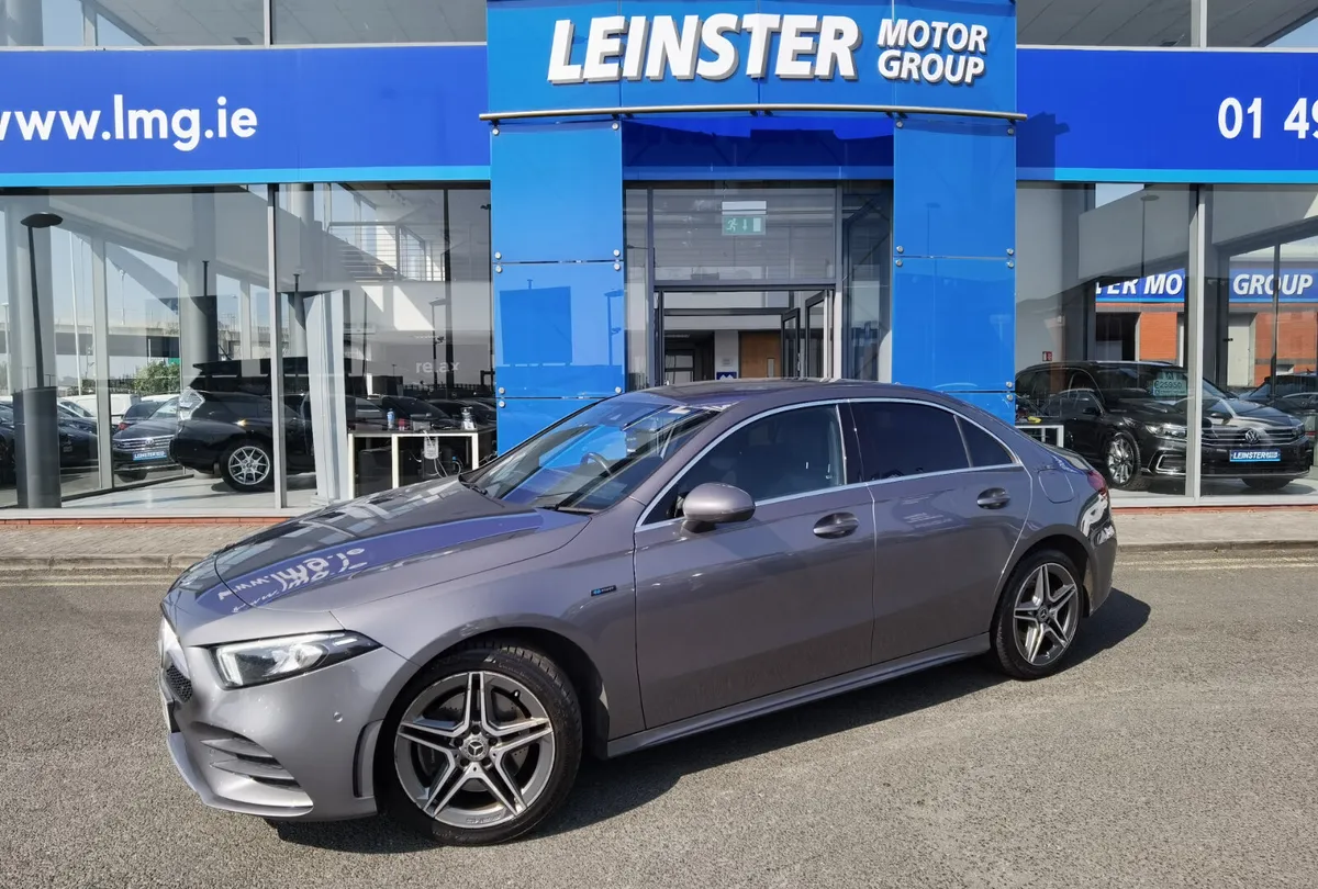 MERCEDES-BENZ A CLASS A250 E AMG LINE EXECUTIVE - Image 1