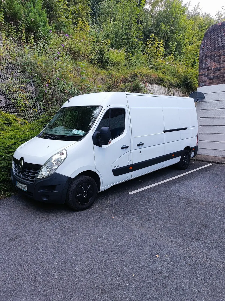Renault Master 2017 - Image 1