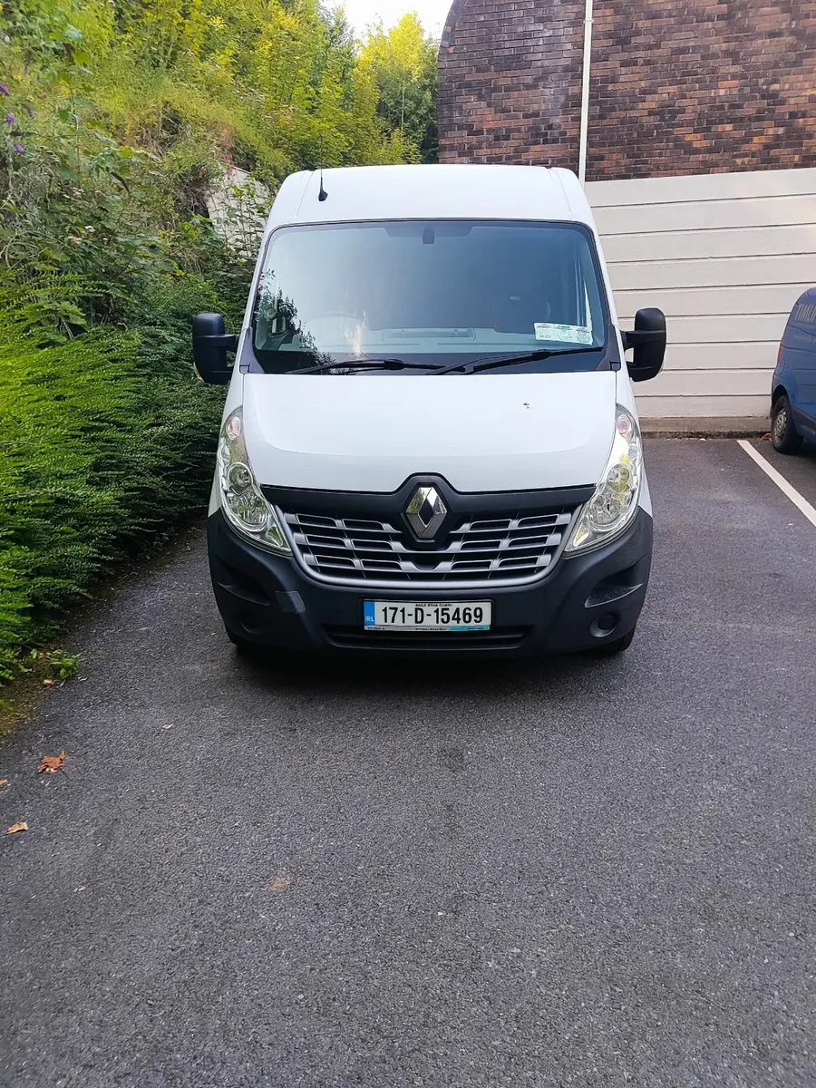 Renault Master 2017 - Image 2