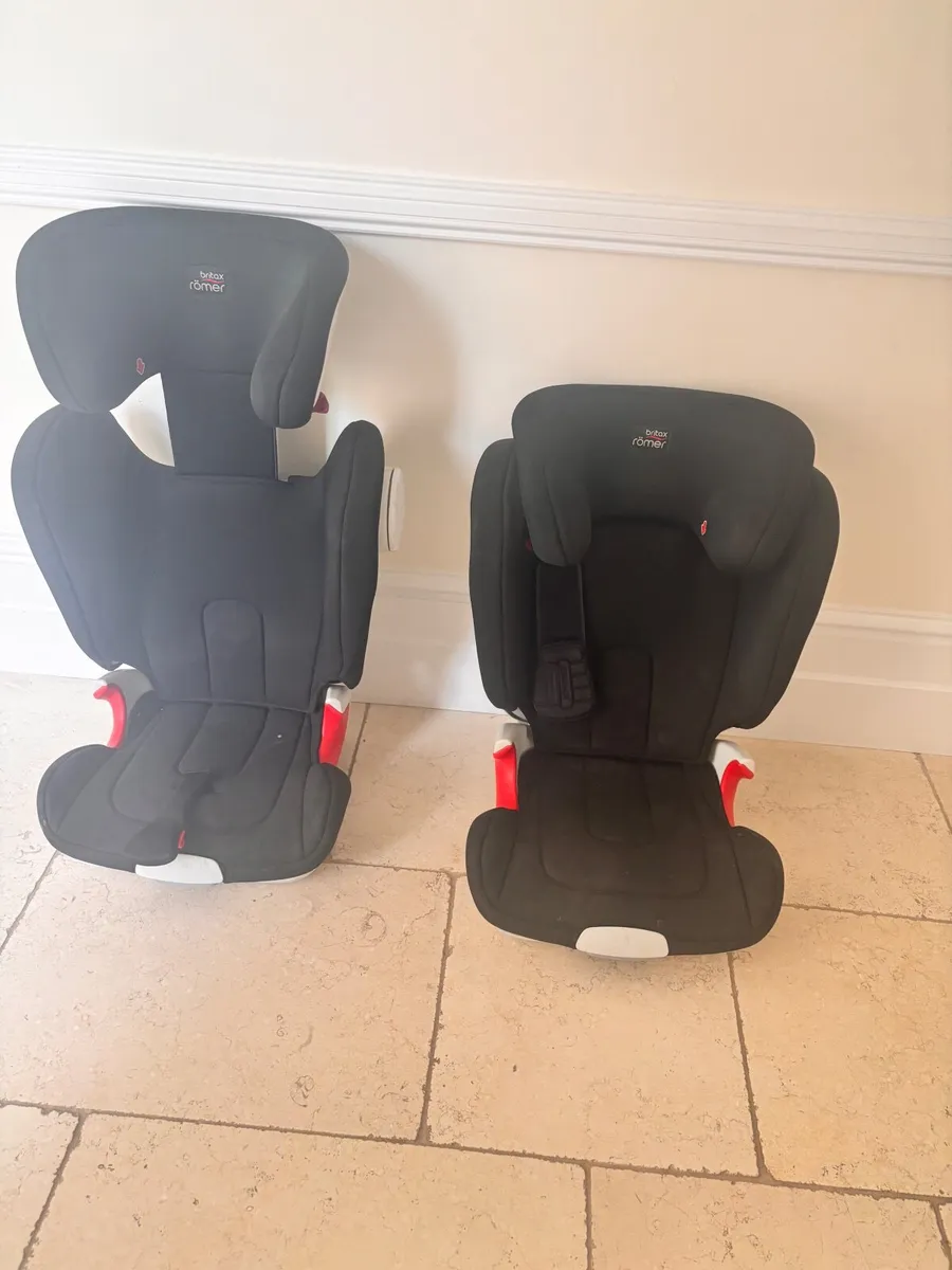 Child’s car seat - Image 1