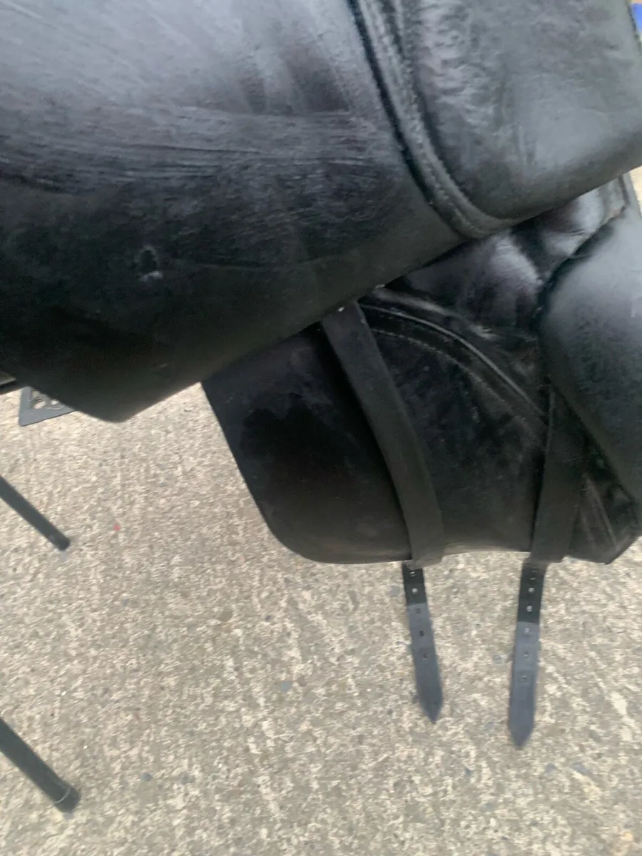 Dressage saddle - Image 4
