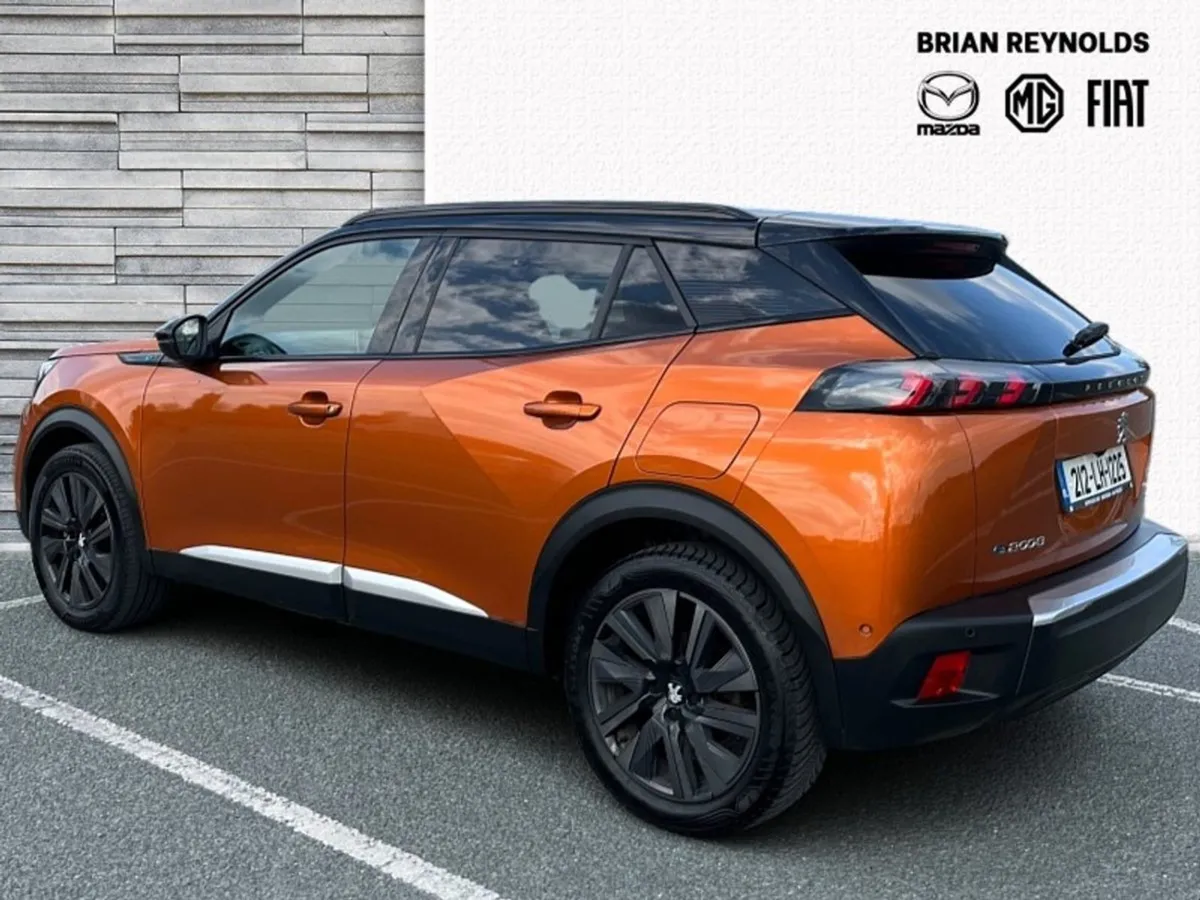 Peugeot 2008 Electric 136 bhp (50 Kwh) GT - Image 4