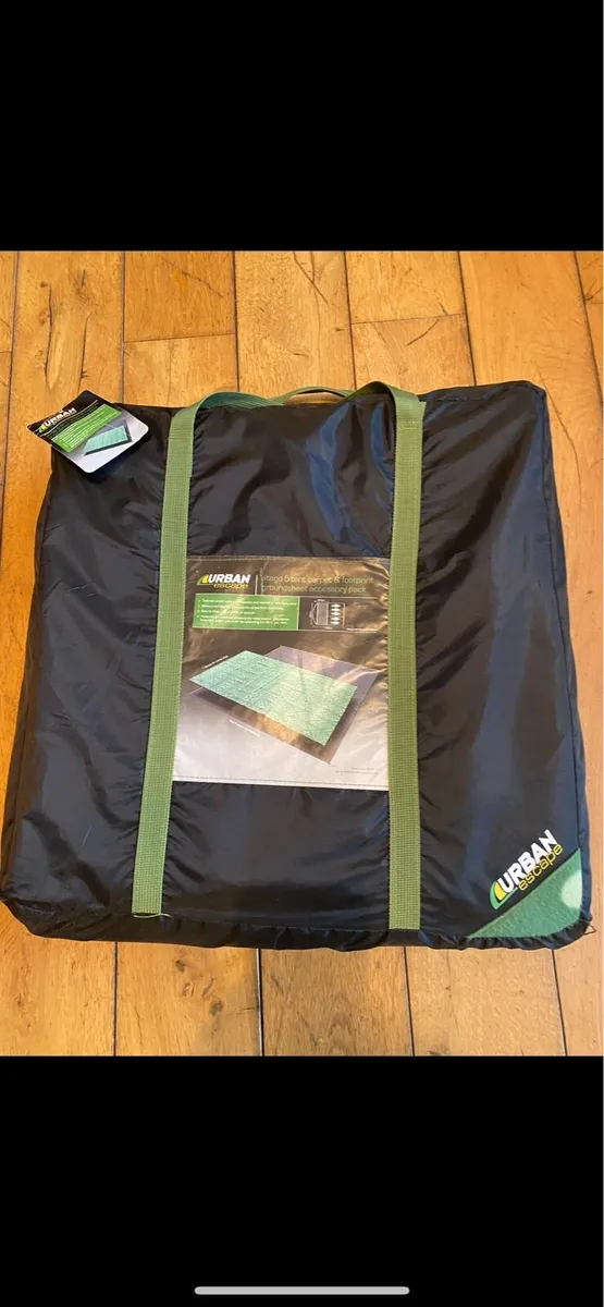 Urban Escape 5 Person Tent, Groundsheet & Table - Image 3