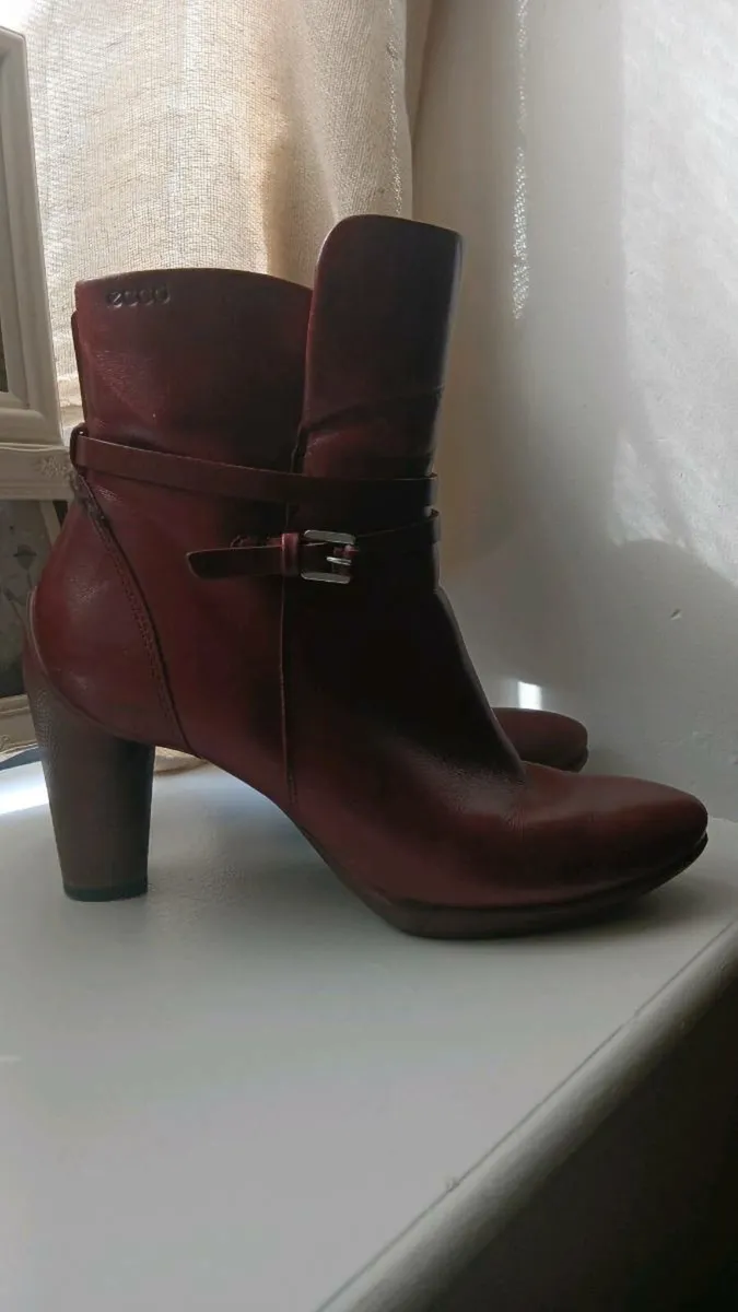 Ecco ' Sculpted ' Ladies Boot - Image 1