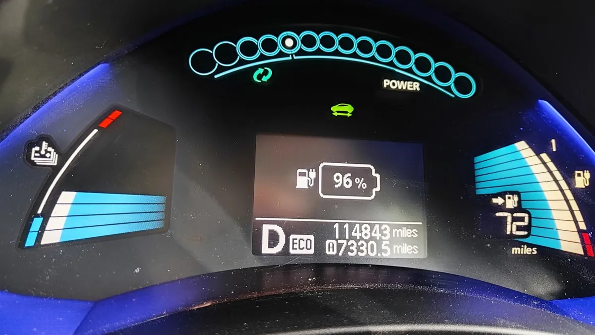 Nissan Leaf 2015 - Image 4