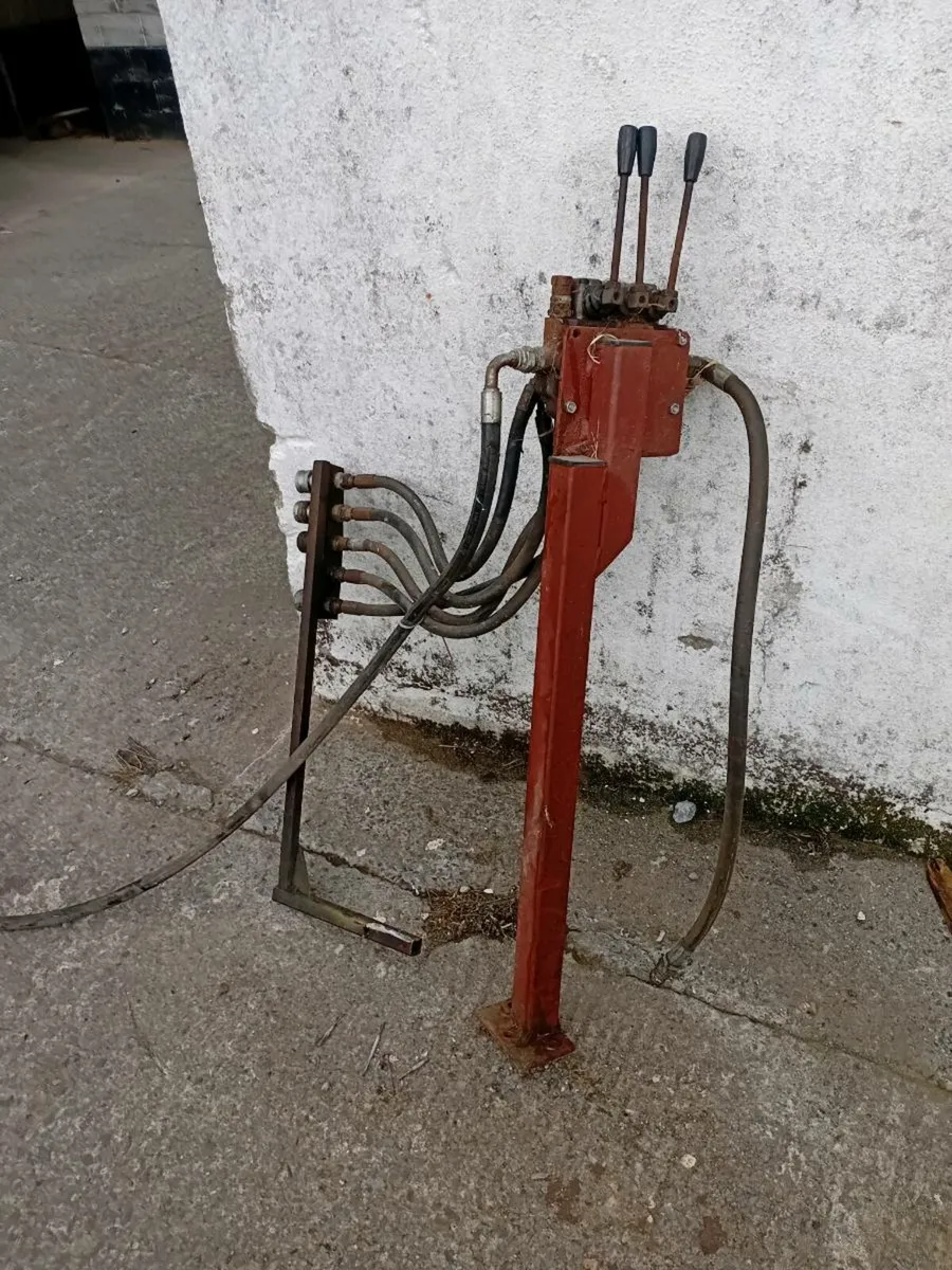 Quicke loader - Image 3