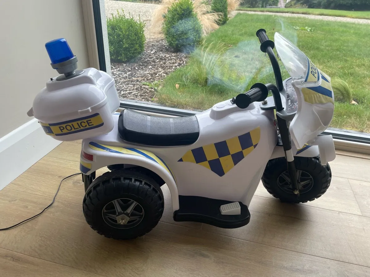 Battery police car