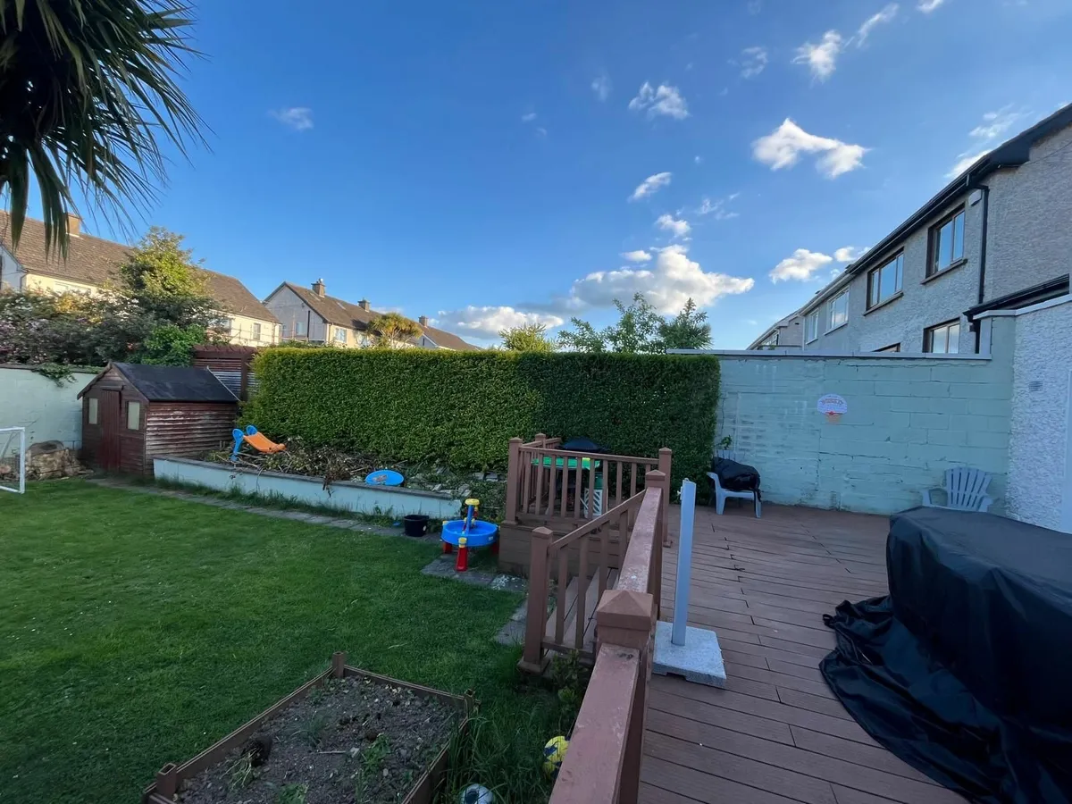Decking Boards and Railings - Image 2