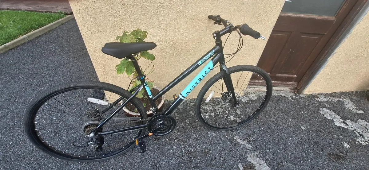 Freespirit District Womens Bike - Image 1