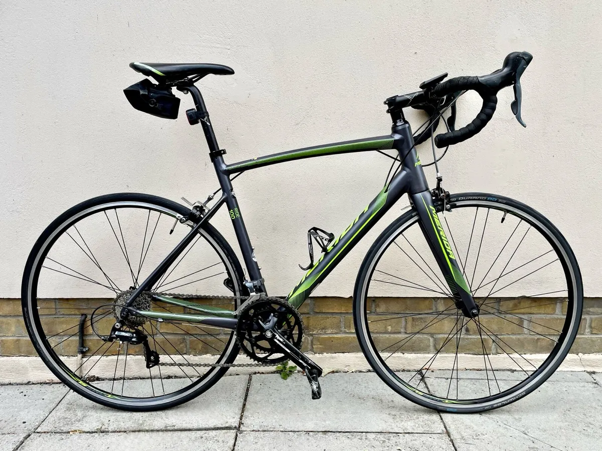 Merida Ride 100 Road Bike - Carbon Fork - Like New - Image 2