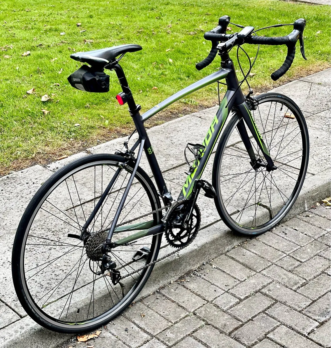 Merida Ride 100 Road Bike - Carbon Fork - Like New - Image 4