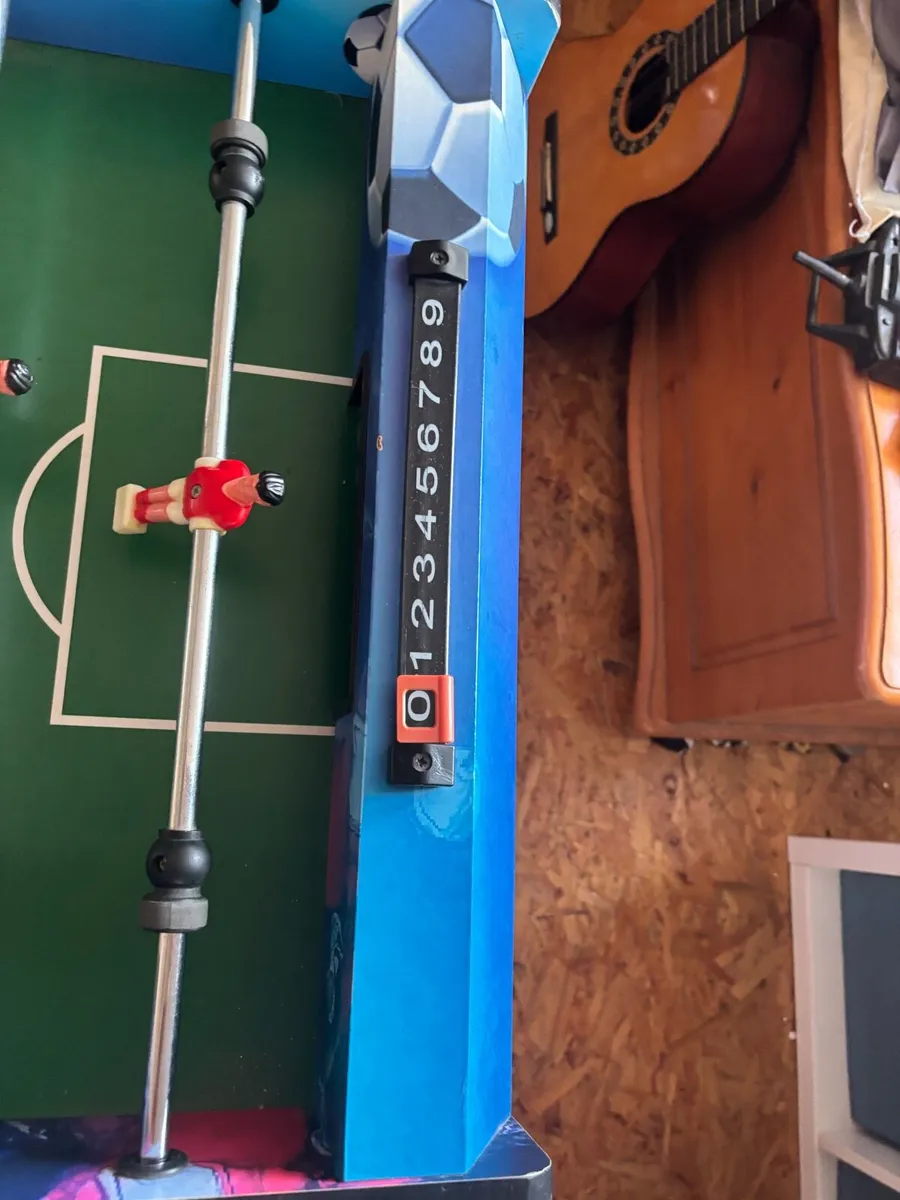 Football game table - Image 4