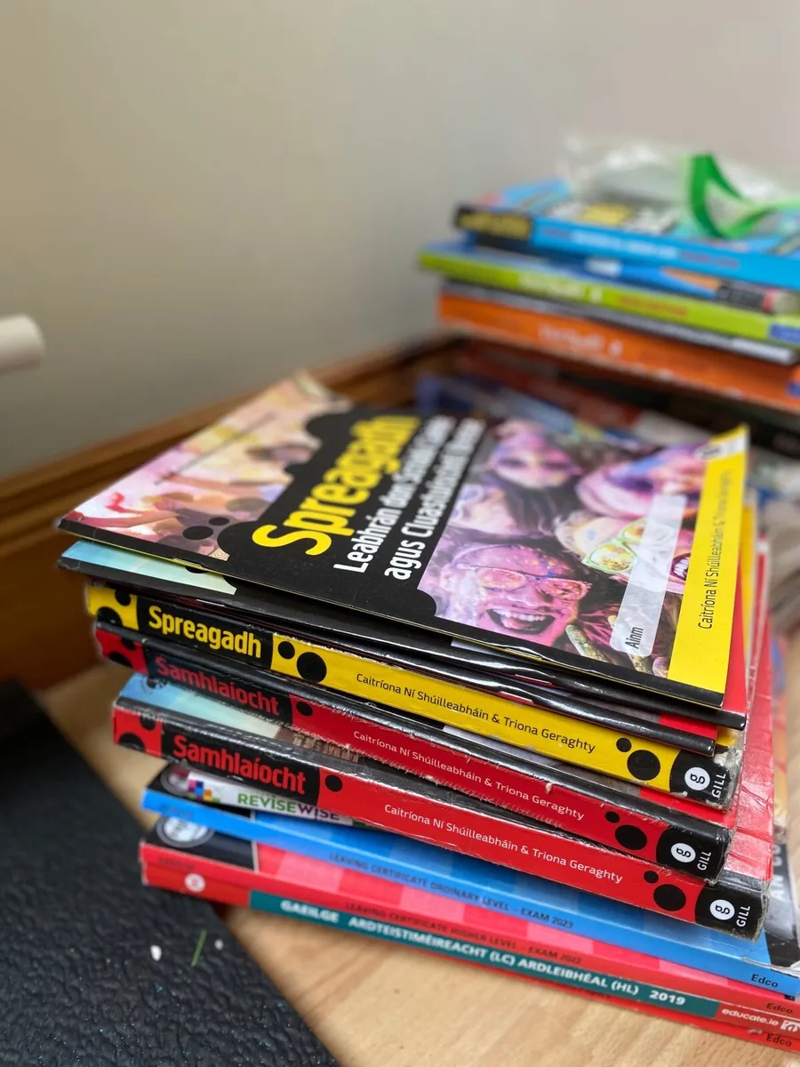 School books - Image 1