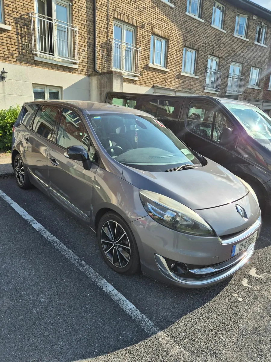 Renault Grand Scenic 2012 - Image 1