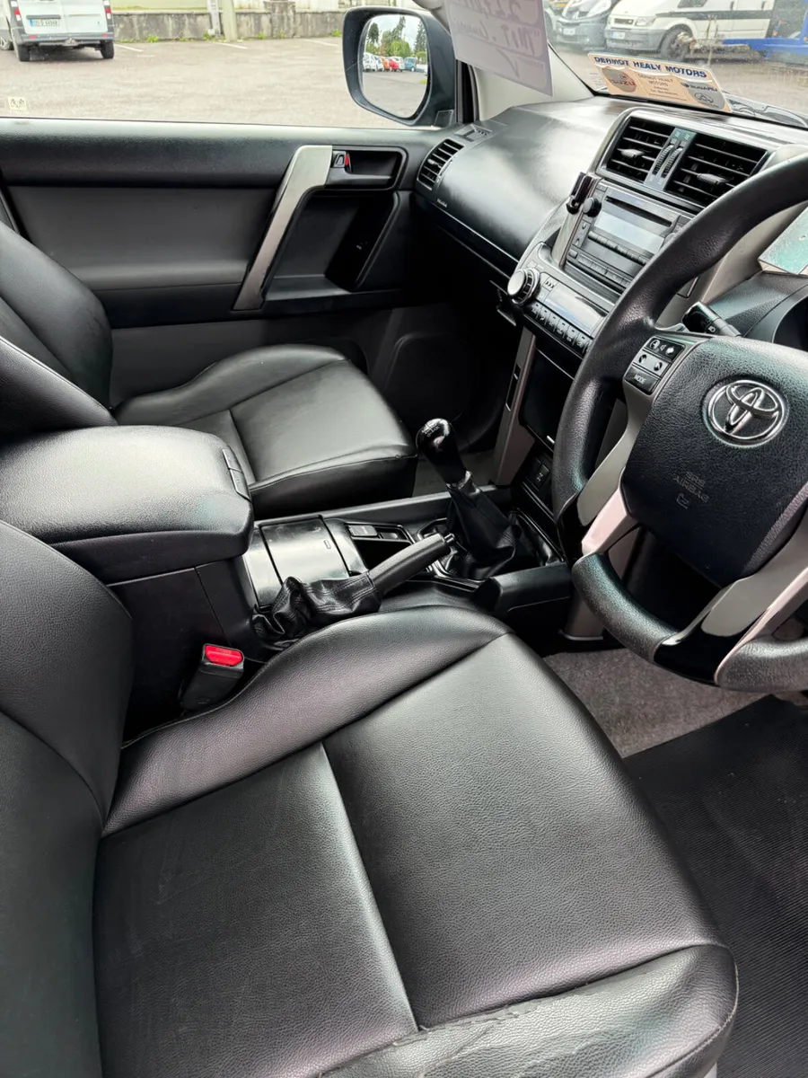 Toyota Land Cruiser 2011 - Image 4