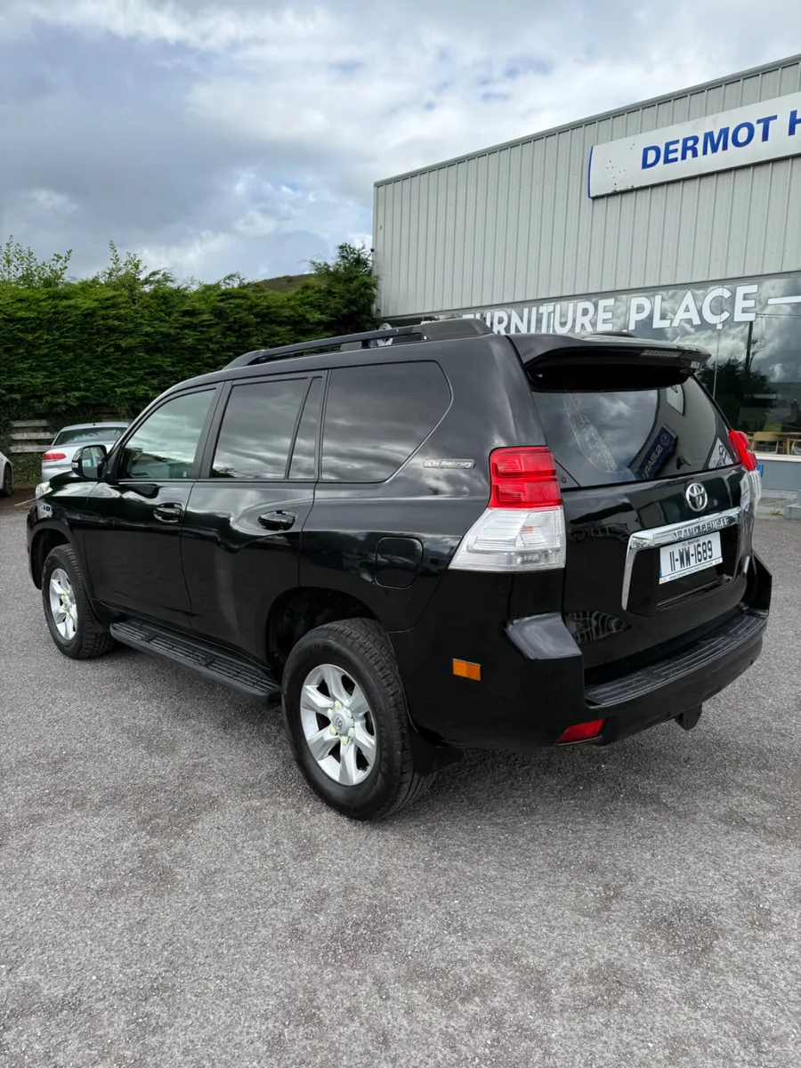 Toyota Land Cruiser 2011 - Image 2