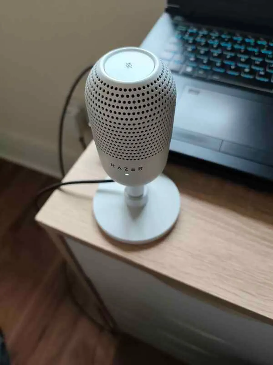 Razer Seiren V3 Mini - White - Image 1