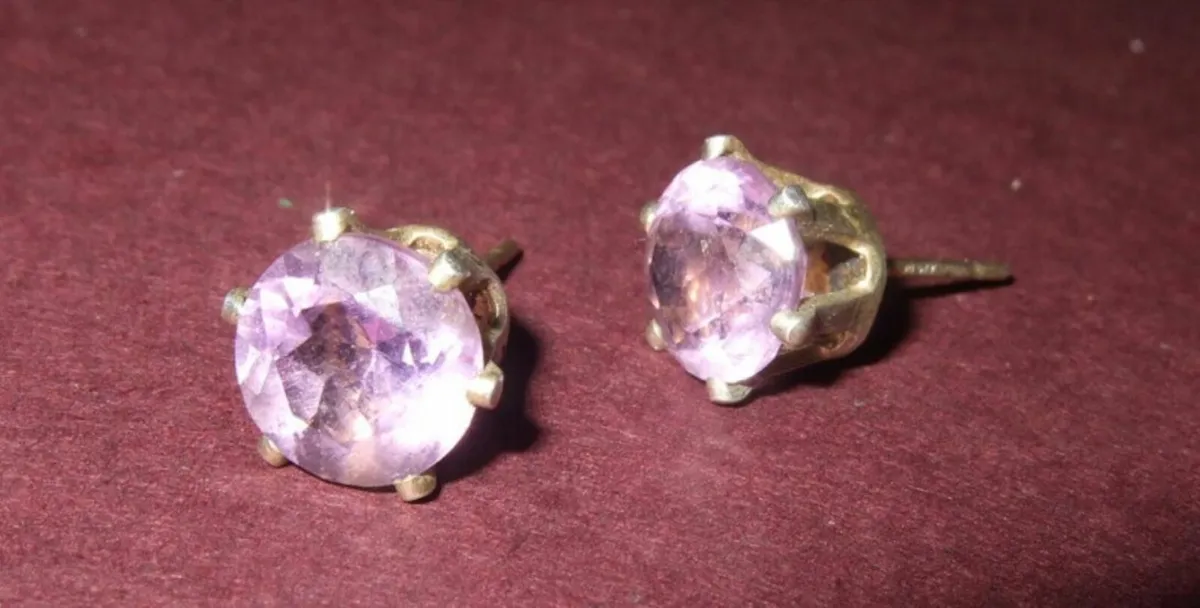 Vintage Silver Lavender Sapphire Solitaires. - Image 3