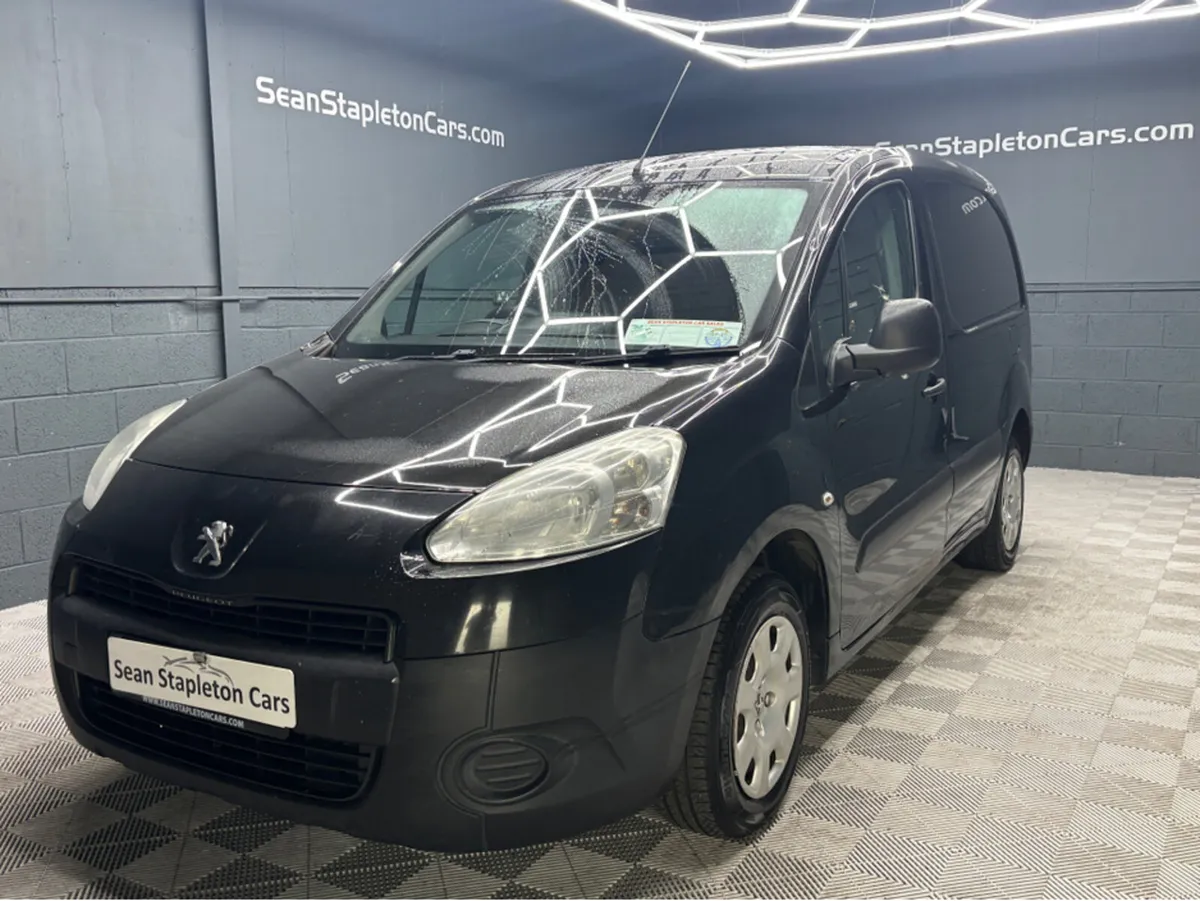 Peugeot Partner ACCESS 1.6 HDI 75 PANE PANELED 4DR - Image 1