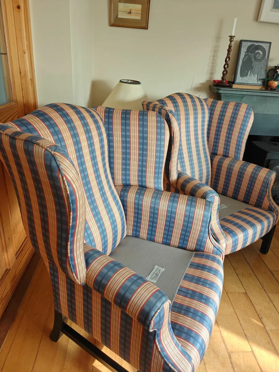 Queen Anne chairs - Image 3
