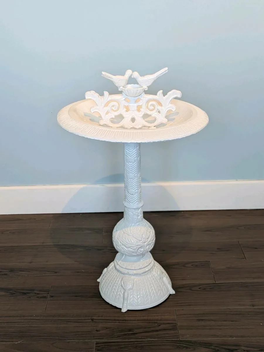 Cast iron Bird bath - Image 2