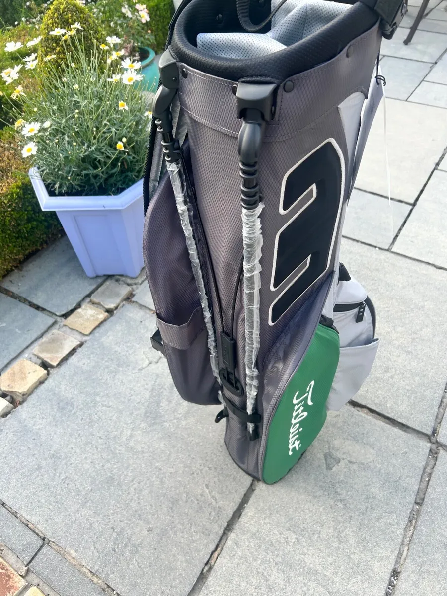 Titleist golf bag - Image 2
