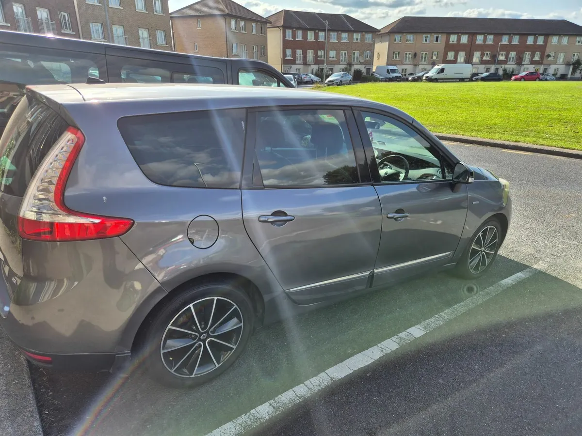 Renault Grand Scenic 2012 - Image 3