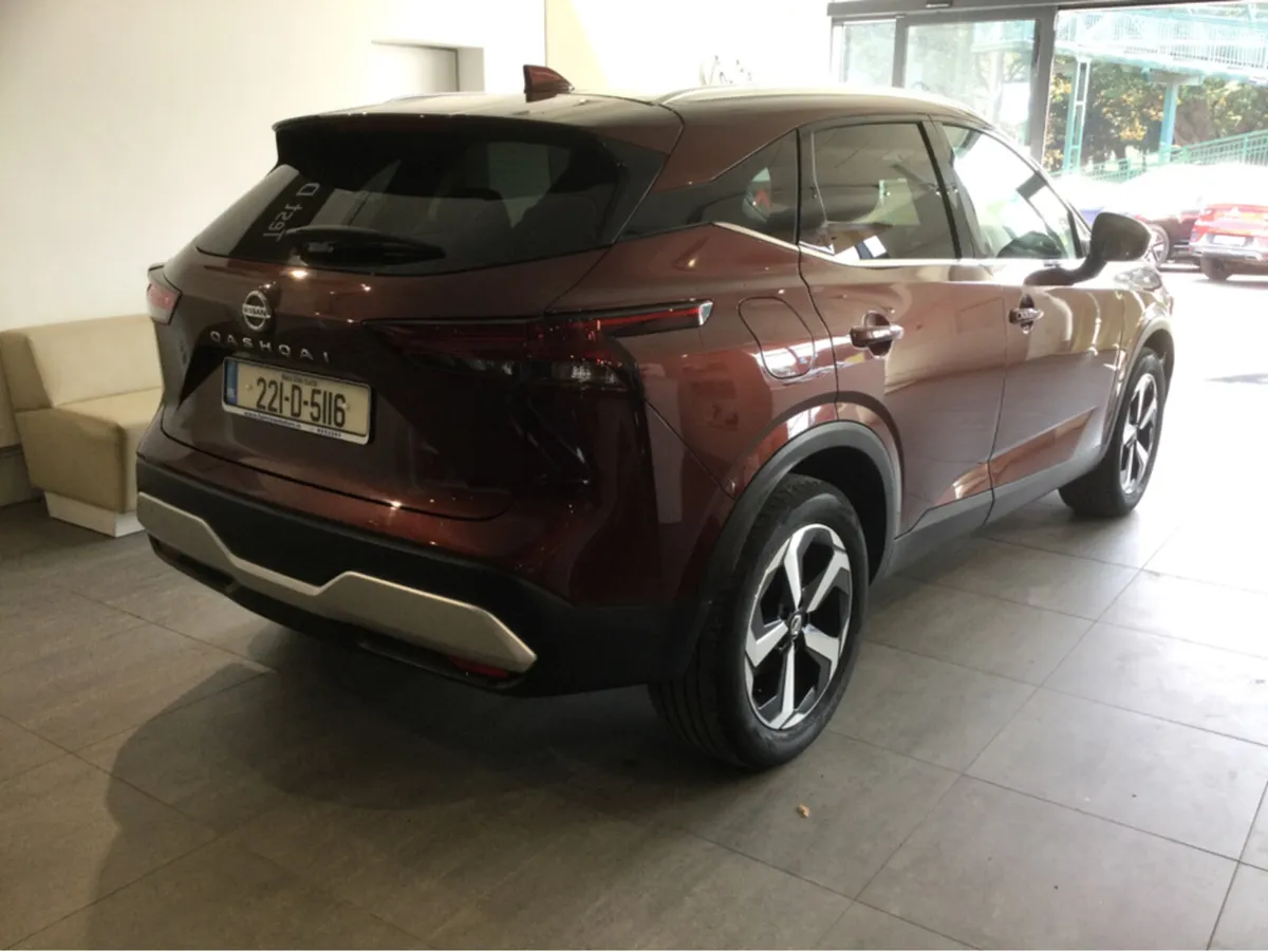 Nissan Qashqai QQ 1.3 HYB SV PREMIUM - Pan Roof - - Image 2