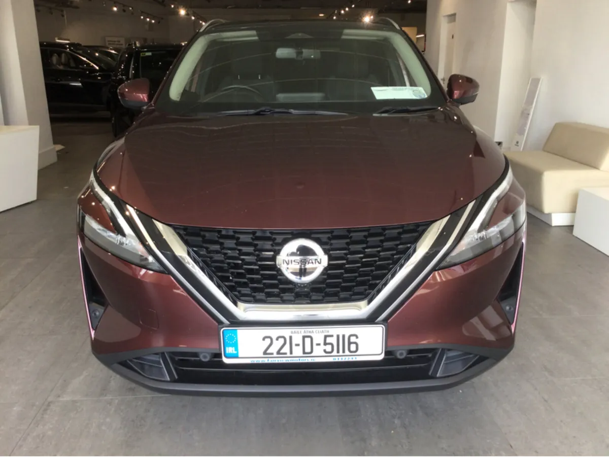Nissan Qashqai QQ 1.3 HYB SV PREMIUM - Pan Roof - - Image 4