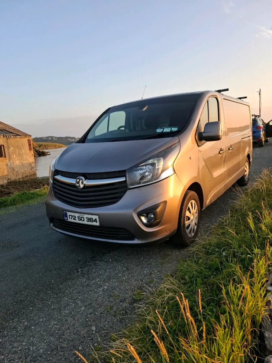 2017 opel vivaro sportive bi-turbo - Image 1
