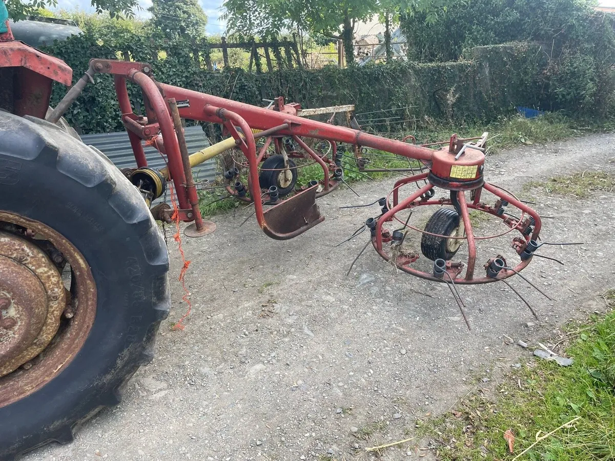Massey 165 & pz 300 Haybob - Image 4