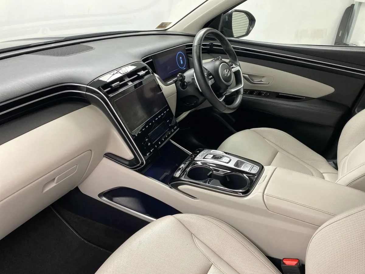 Hyundai Tucson 2WD Executive Plus HEV STG Auto - Image 2