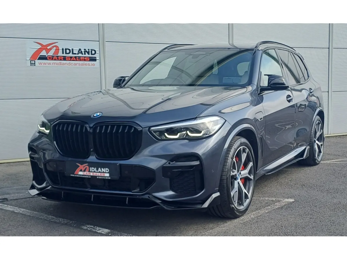 BMW X5 XDRIVE45E M SPORT AUTO - Image 1
