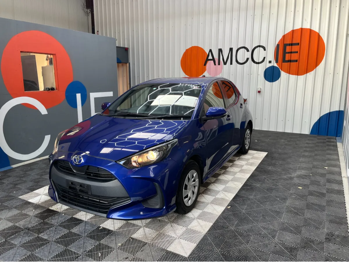 Toyota Yaris 1.0 PETROL / 44k KMs / REVERSE CAMERA - Image 3