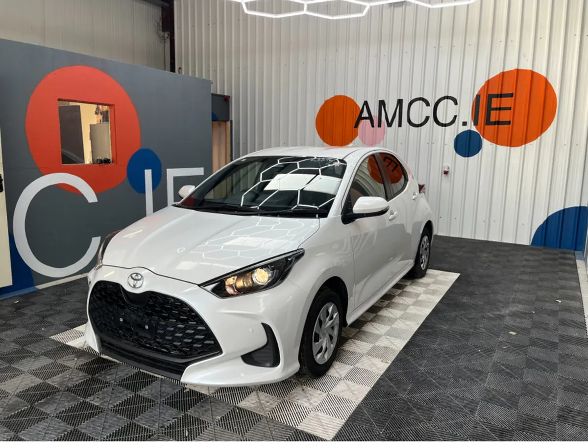Toyota Yaris 1.0 PETROL / 7k KMs / REVERSE CAMERA - Image 3