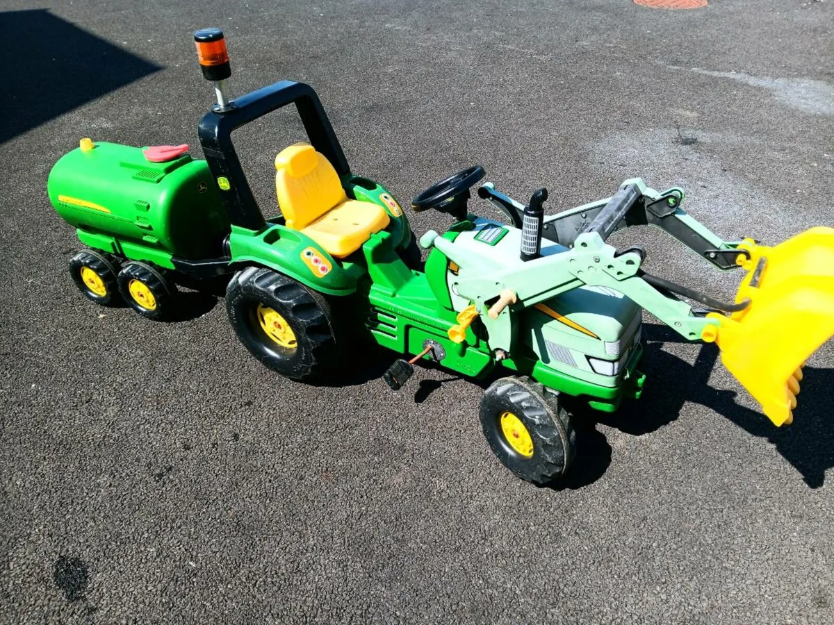 Toy tractor - Image 1