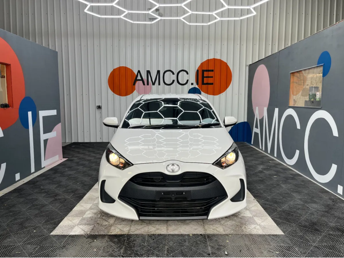 Toyota Yaris 1.0 PETROL / 95k KMs / REVERSE CAMERA - Image 2