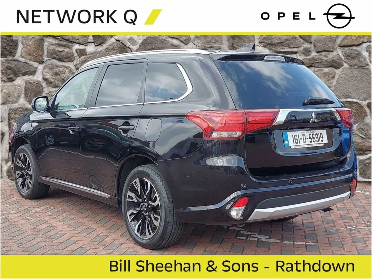 Mitsubishi Outlander Phev 2.0l Mivec 4WD 5-seater - Image 4