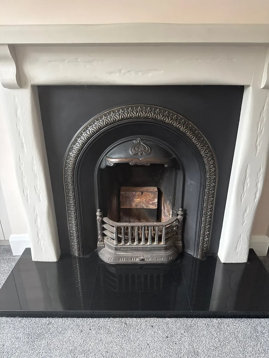 Fireplace insert, surround and hearth - Image 2