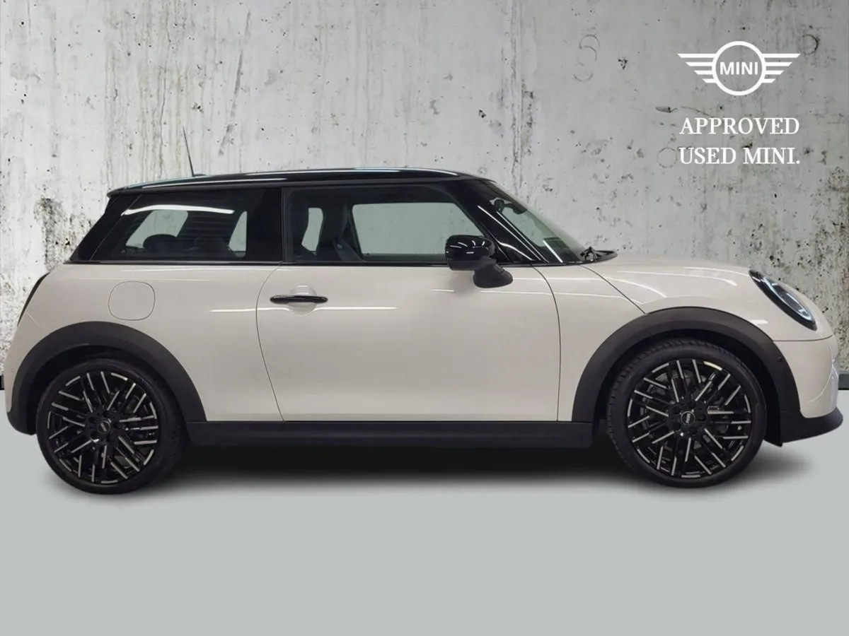 MINI HATCH Cooper C 3 Door - Image 3