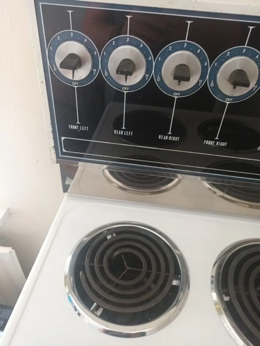 Retro Electric Cooker - Image 4