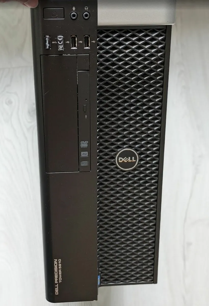 Dell Precision Tower 5810 Workstation & 24" LCD - Image 1