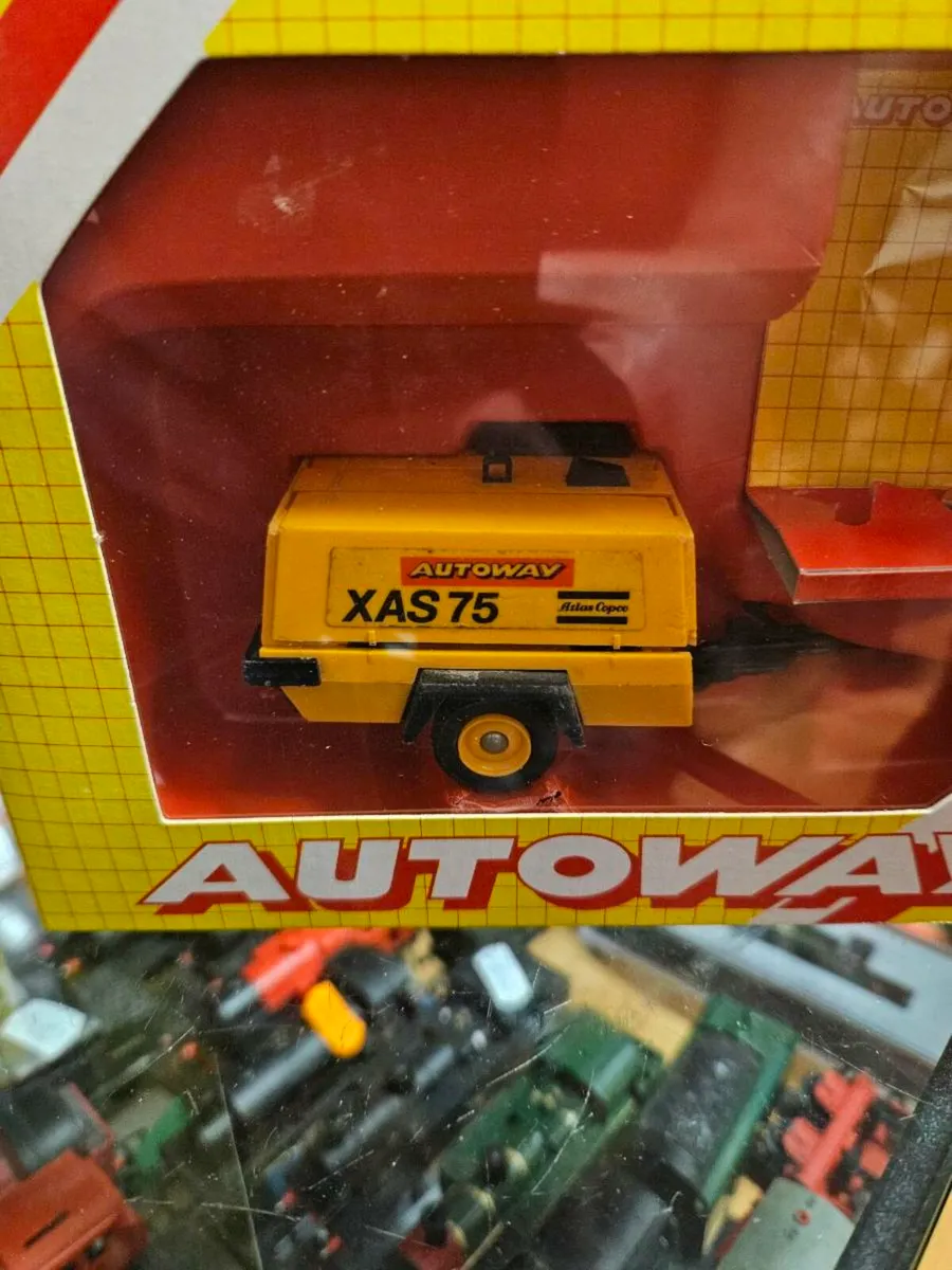 Britain's Autoway Compressor 1.32 - Image 2