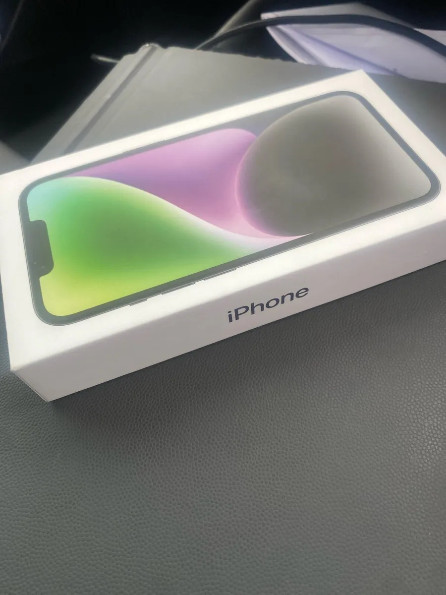 iPhone 14 - Image 2