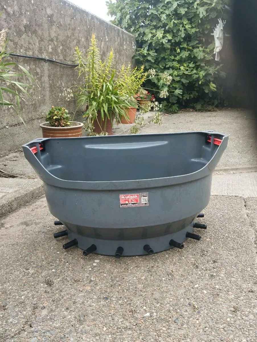Calf feeder (milk bar) - Image 1