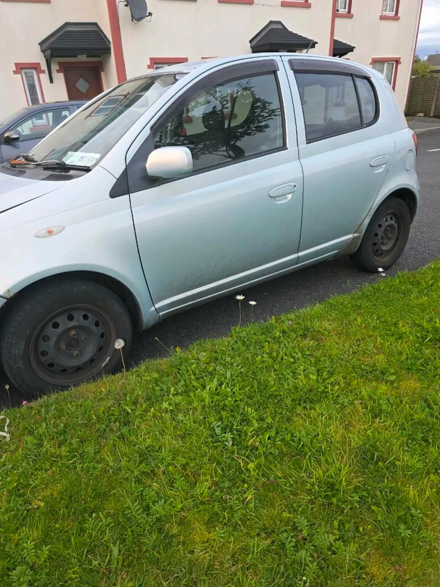 03 toyota yaris 1 liter nctd and taxed - Image 2