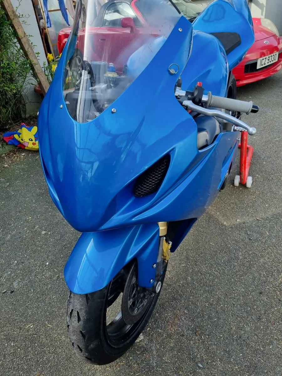 Suzuki gsxr 750 track bike - Image 2