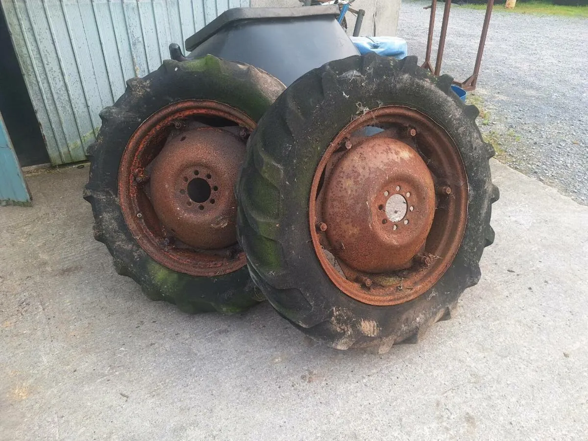 Tractor wheels - Image 3