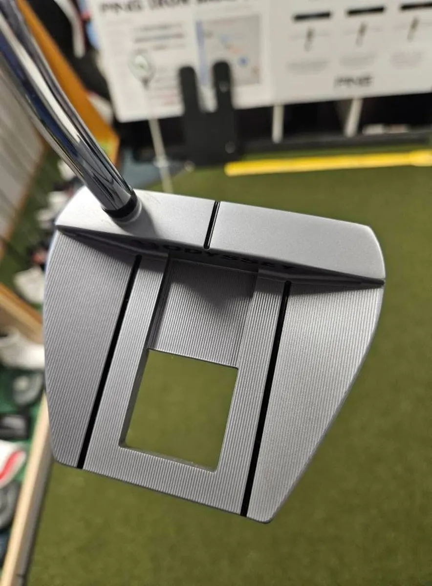 Odyssey White Hot Og 7 Bird Putter - Image 2