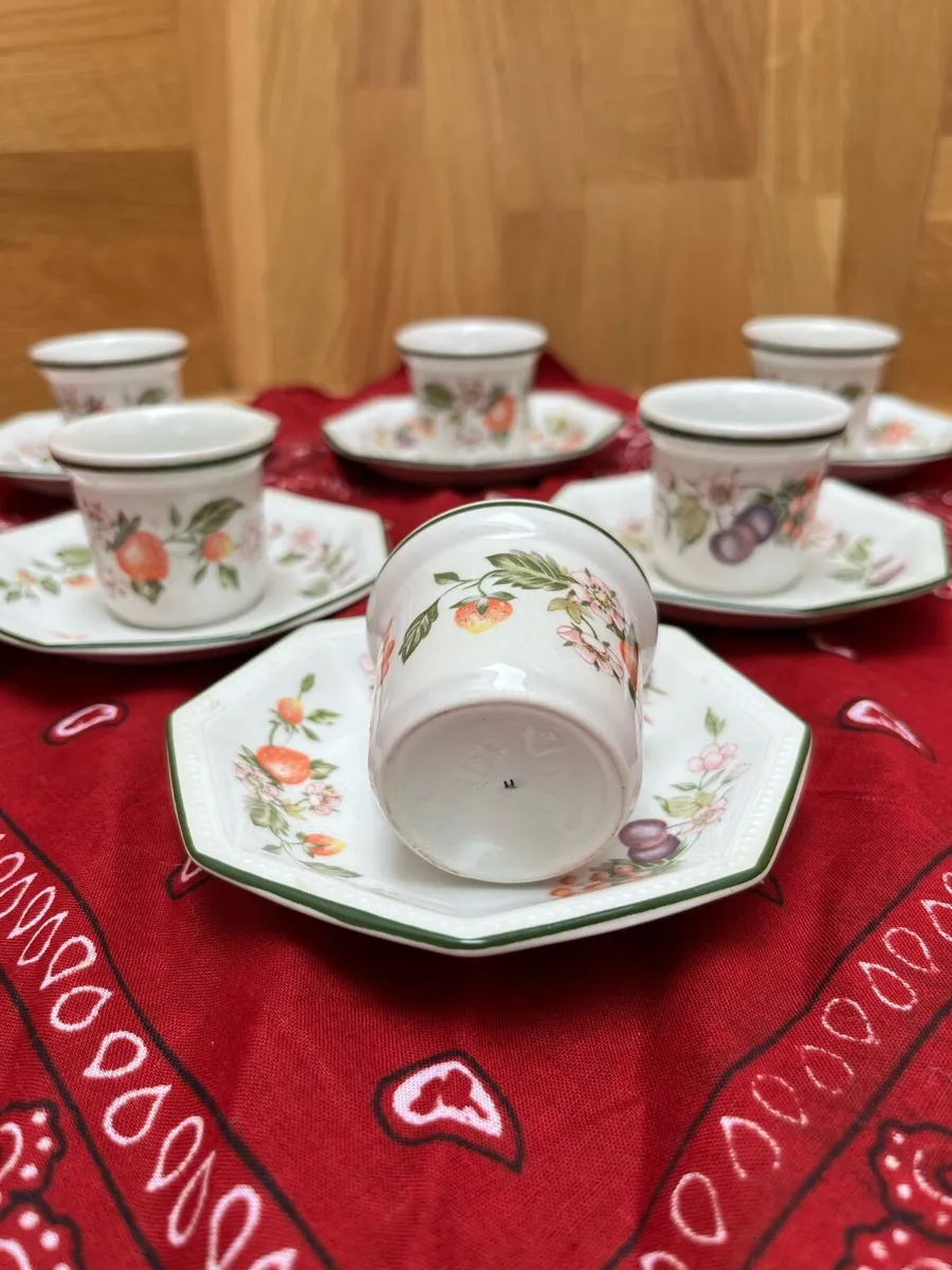 Egg cups - Image 3